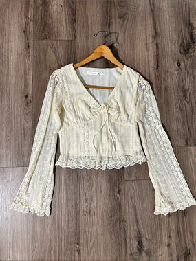 Altar'd State Cream Lace Trim Cropped Blouse Size Small